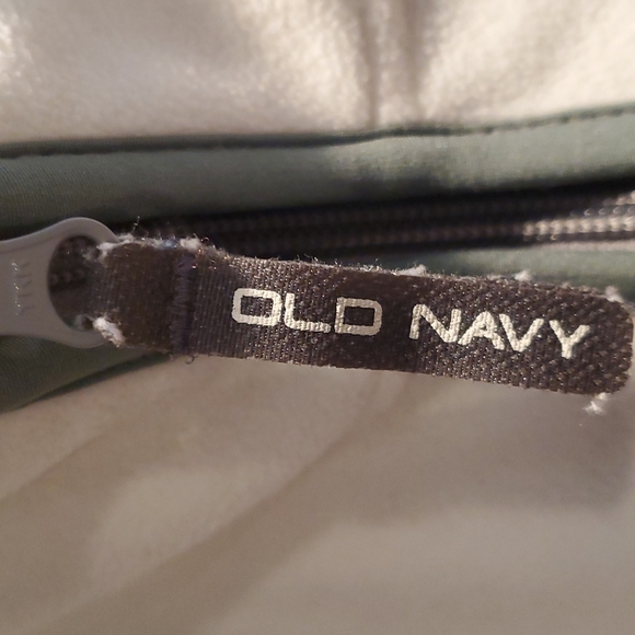 Old Navy Cream Vest, Size M - Picture 4 of 8